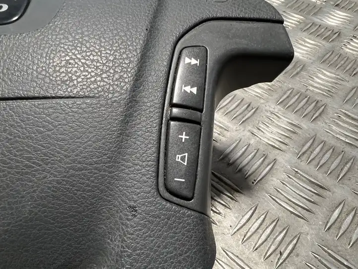Volvo V70 (2000 - 2004) 586000490233 Подушка безопасности руля — фото 6