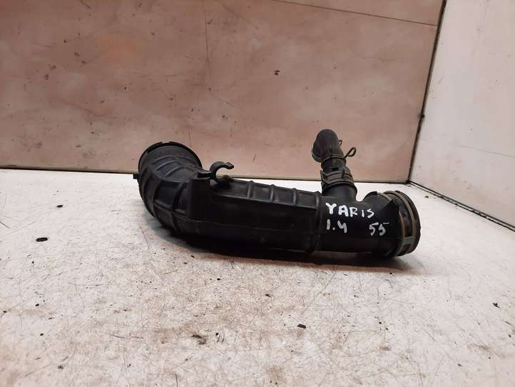 Toyota Yaris (2003 - 2005)  178800N010 Деталь (детали) канала забора воздуха