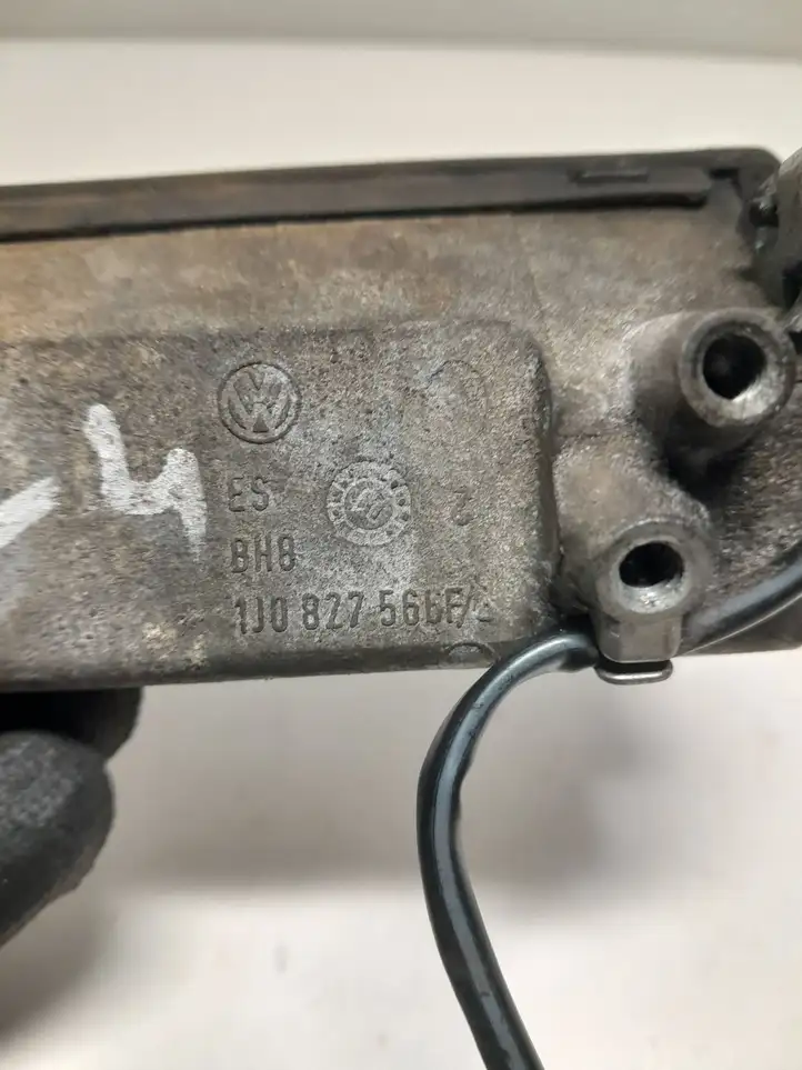 Volkswagen Bora (1998 - 2005) 1J0827566F Кнопка закрытия крышки багажника — фото 2