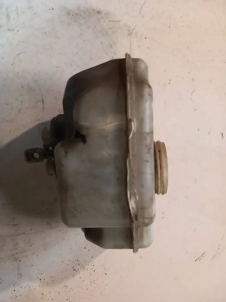 Audi A3/S3 8P (2004 - 2008) 1K1611301C Бачок тормозной жидкости — фото 3