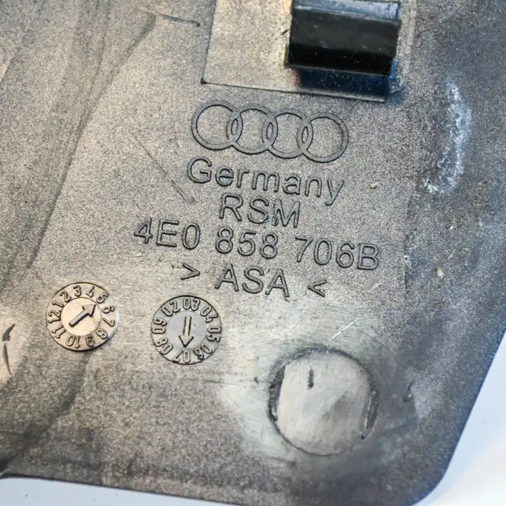 Audi A8 S8 D3 4E (2005 - 2007) 4E0858706B Прочие детали салона — фото 3