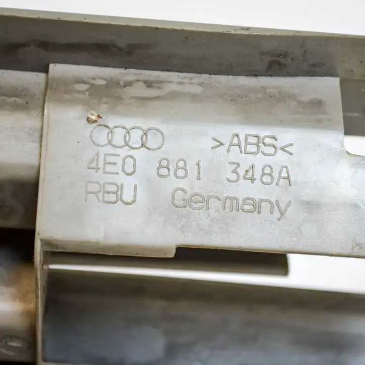 Audi A8 S8 D3 4E (2005 - 2007) 4E0881348A Прочие детали салона — фото 1