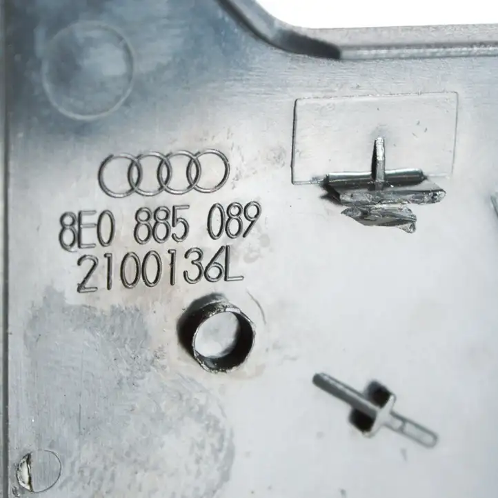 Audi A4 S4 B7 8E 8H (2004 - 2009) 8E0885089 Прочие детали салона — фото 5
