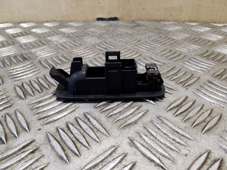 Nissan Qashqai (2010 - 2013)   Отделка кнопок стеклоподъемника 
