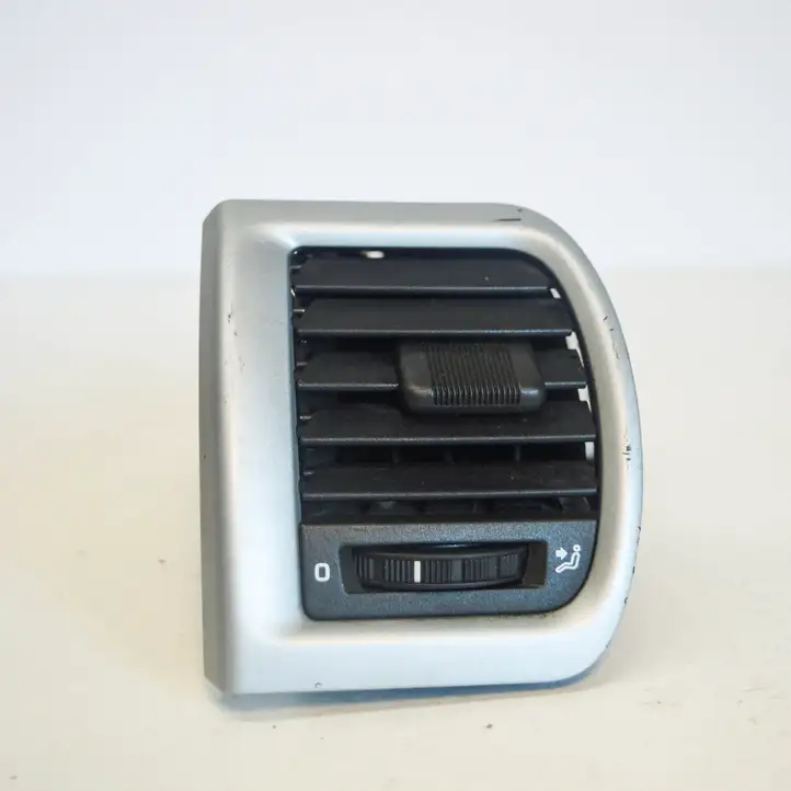 Skoda Roomster (5J) (2006 - 2010) 5J0819701B Воздушная решетка панели — фото 1