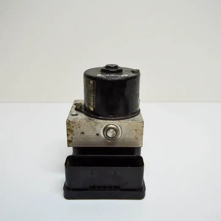 Skoda Octavia Mk2 (1Z) (2004 - 2013) ABS блок — фото 1
