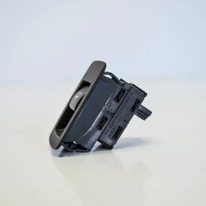 BMW 1 E81 E87 (2004 - 2011) 6945874 Кнопка стеклоподъемников — фото 2