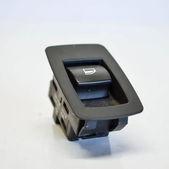 BMW 1 E81 E87 (2004 - 2011) 6945874 Кнопка стеклоподъемников — фото 1