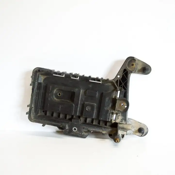 Audi A3/S3 8P (2004 - 2008) 1K0915333H Ящик аккумулятора — фото 2