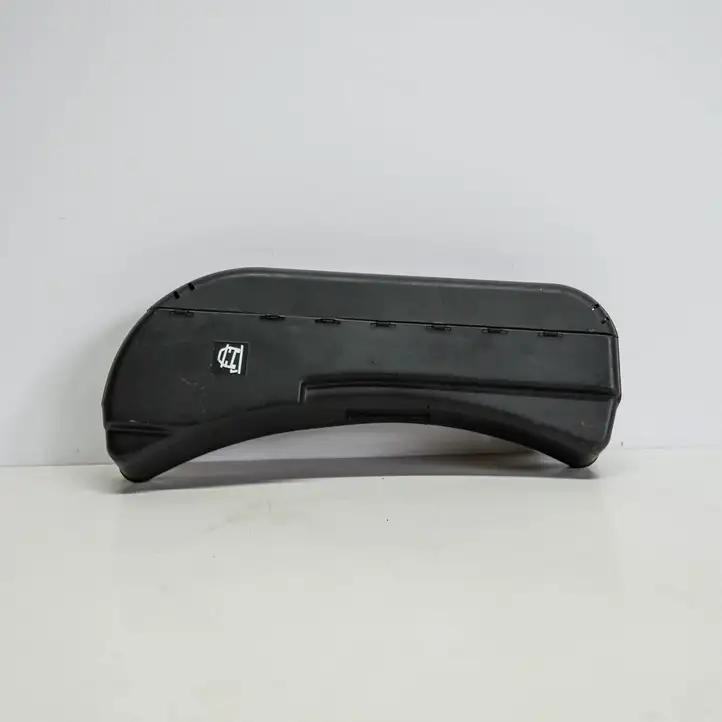 Seat Exeo (3R) (2008 - 2013) 8E0011031C Прочие детали салона — фото 1