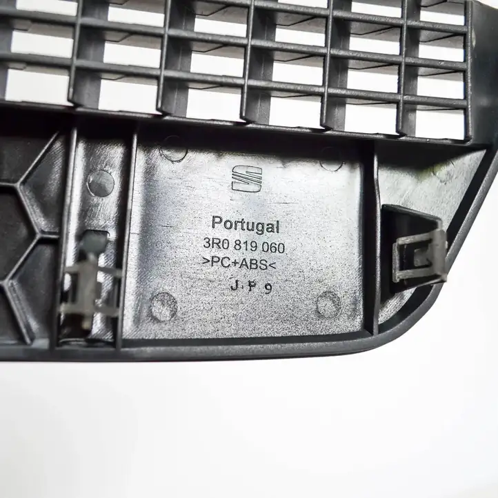 Seat Exeo (3R) (2008 - 2013) 3R0819060 Прочие детали салона — фото 3