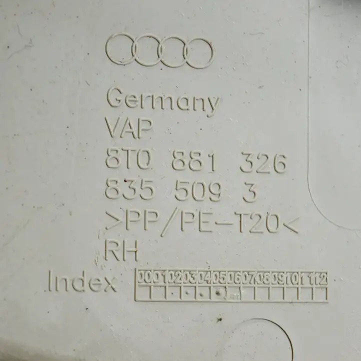 Audi A4 S4 B8 8K (2007 - 2011) 8T0881326 Прочие детали салона — фото 4