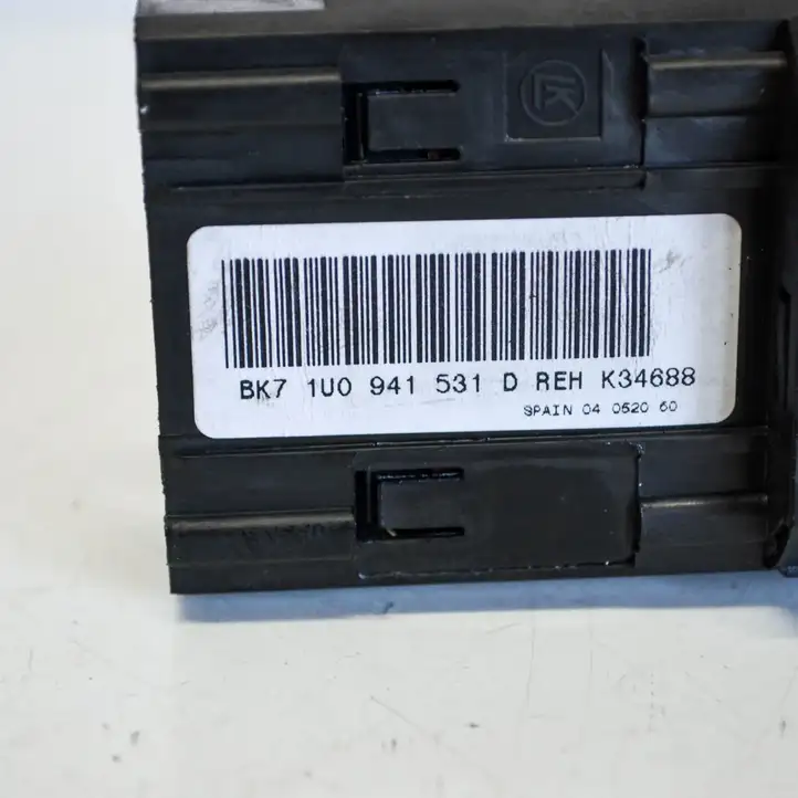Skoda Fabia Mk2 (5J) (2007 - 2014) 1U0941531D Включатель фонарей — фото 1