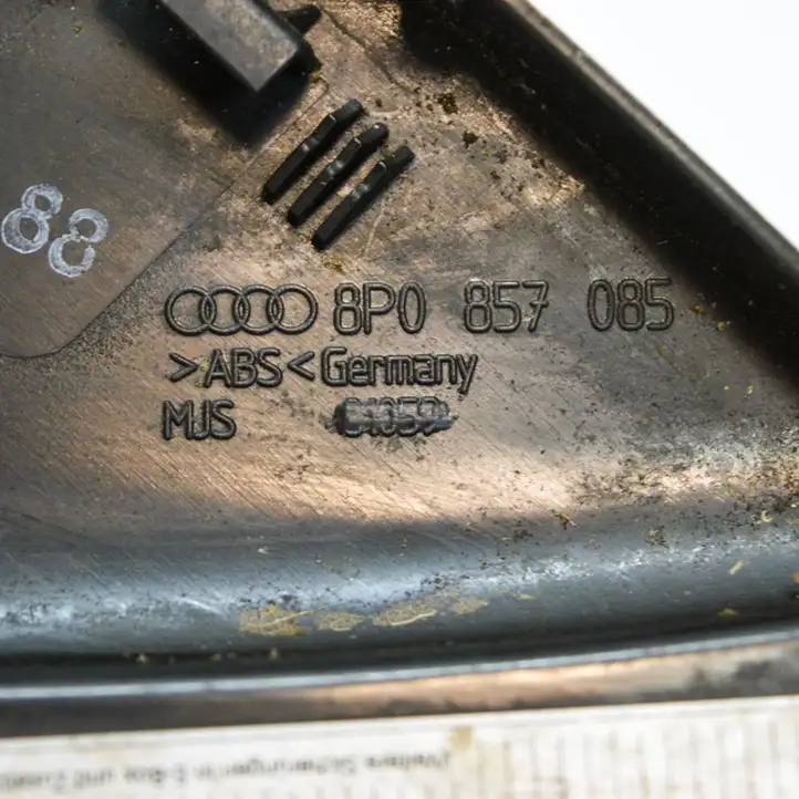 Audi A3/S3 8P (2004 - 2008) 8P0857085 Прочие детали салона — фото 4