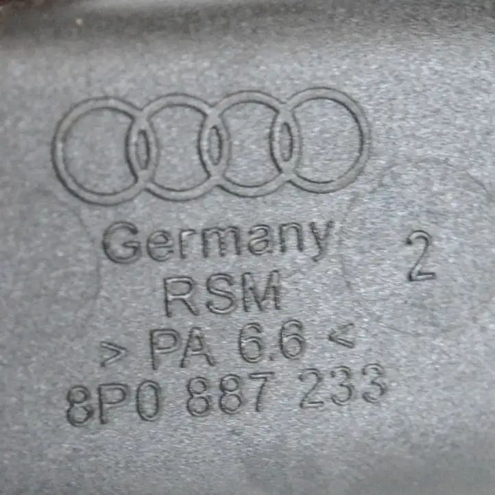 Audi A3/S3 8P (2004 - 2008) 8P0887233 Прочие детали салона — фото 3