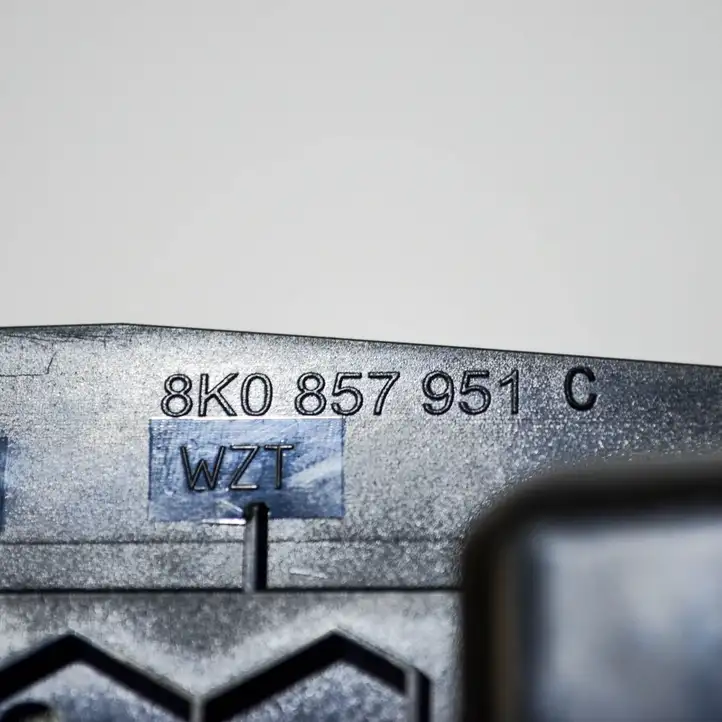 Audi A4 S4 B8 8K (2011 - 2015) 8K0857951C Передняя пепельница — фото 5