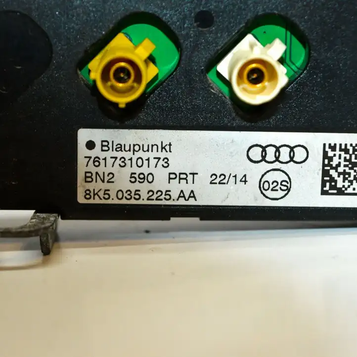 Audi A4 S4 B8 8K (2011 - 2015) 8K5035225AA Усилитель антенны — фото 3