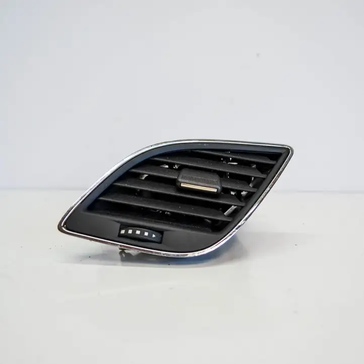 Seat Leon (5F) (2012 - 2019) 5F2820901F Воздушная решетка панели — фото 1