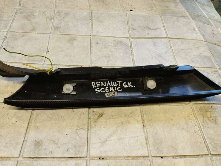 Renault Scenic II -  Grand scenic II (2003 - 2006)  8200140171 Обшивка крышки багажника