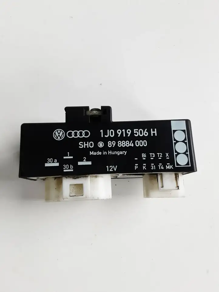 Volkswagen Golf IV (1998 - 2005) 1J0919506H Реле вентилятора охлаждения — фото 4