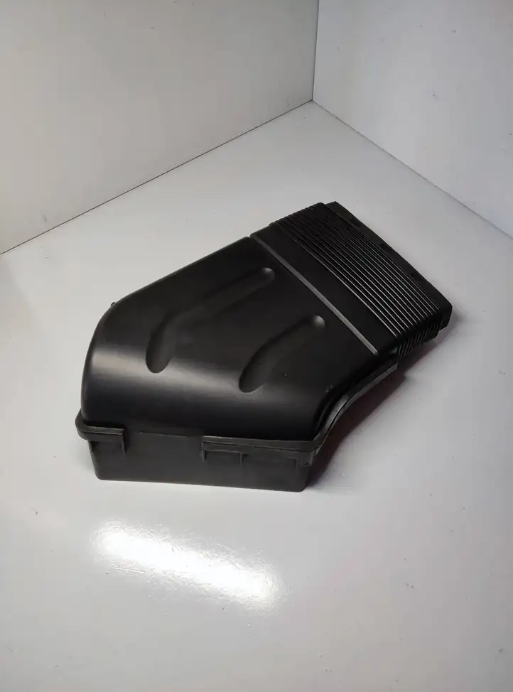 Audi A4 S4 B7 8E 8H (2004 - 2009) 8E0129617D Детали воздухозаборника — фото 1