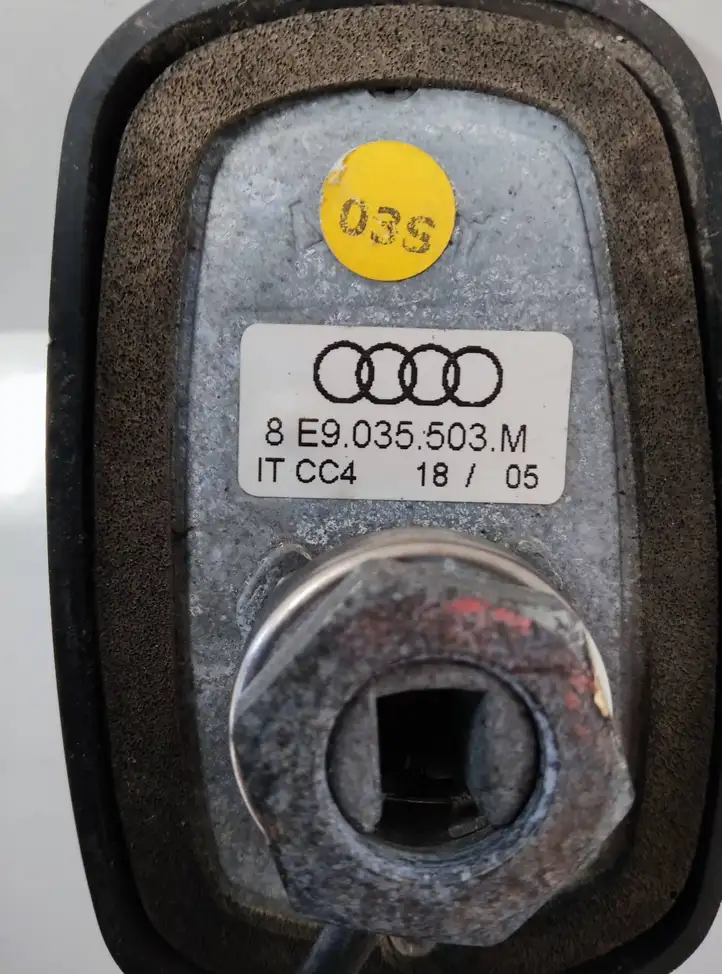 Audi A4 S4 B7 8E 8H (2004 - 2009) 8E9035503M GPS антенна — фото 2