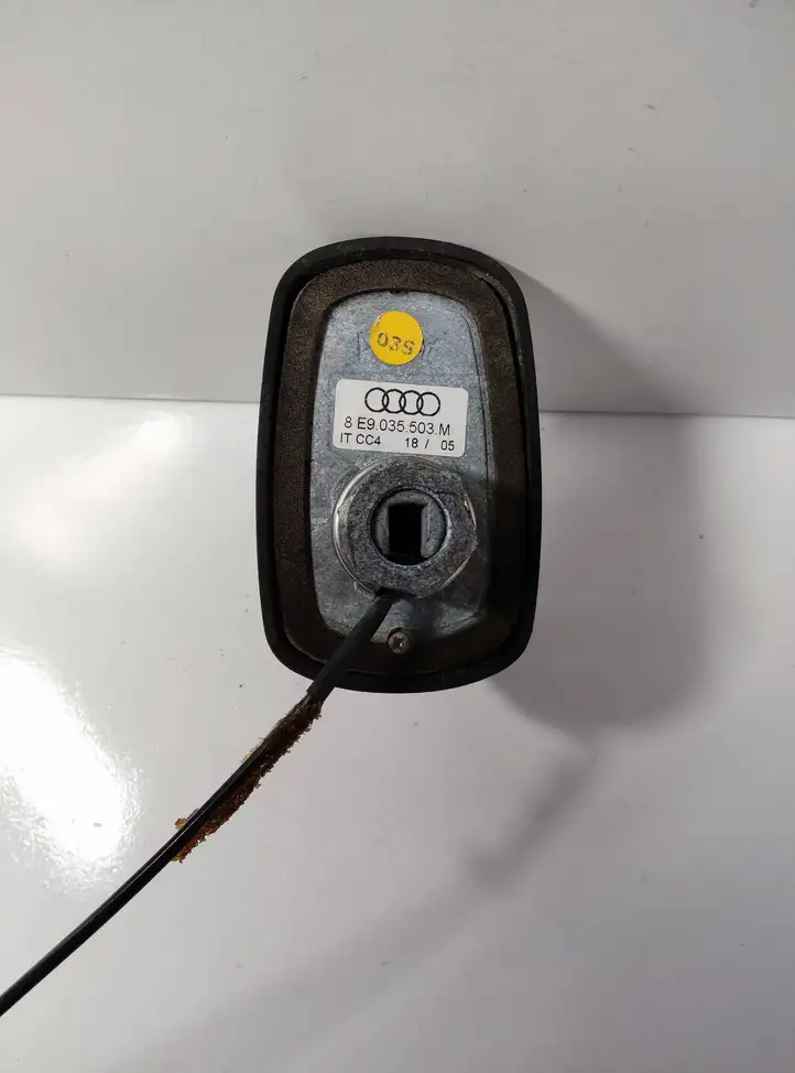 Audi A4 S4 B7 8E 8H (2004 - 2009) 8E9035503M GPS антенна — фото 4