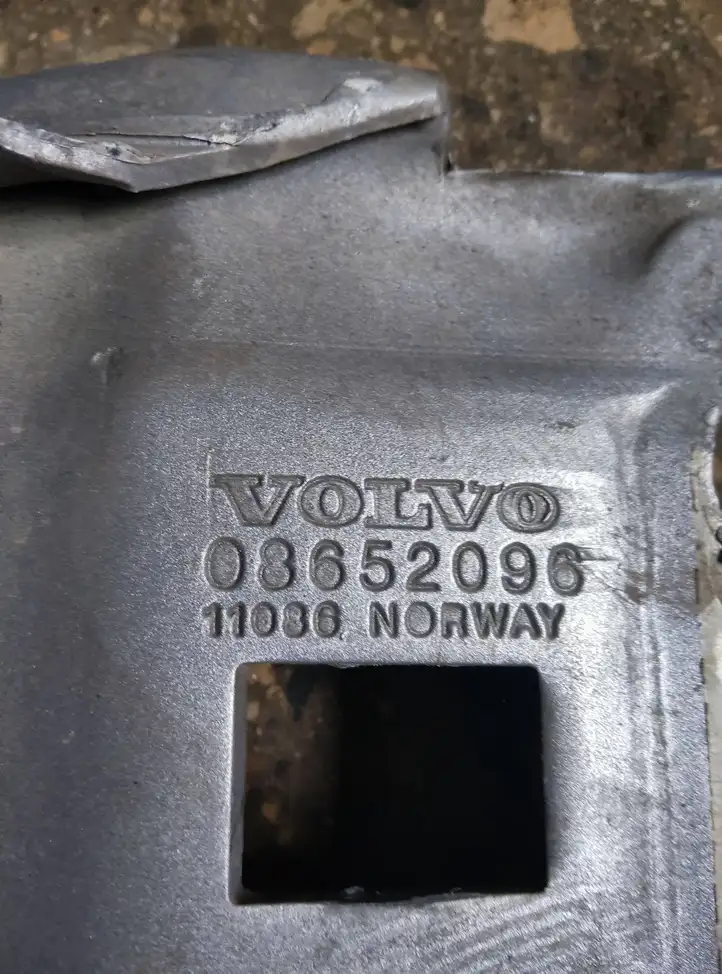 Volvo S60 (2004 - 2010) 08652096 Усилитель переднего бампера — фото 2