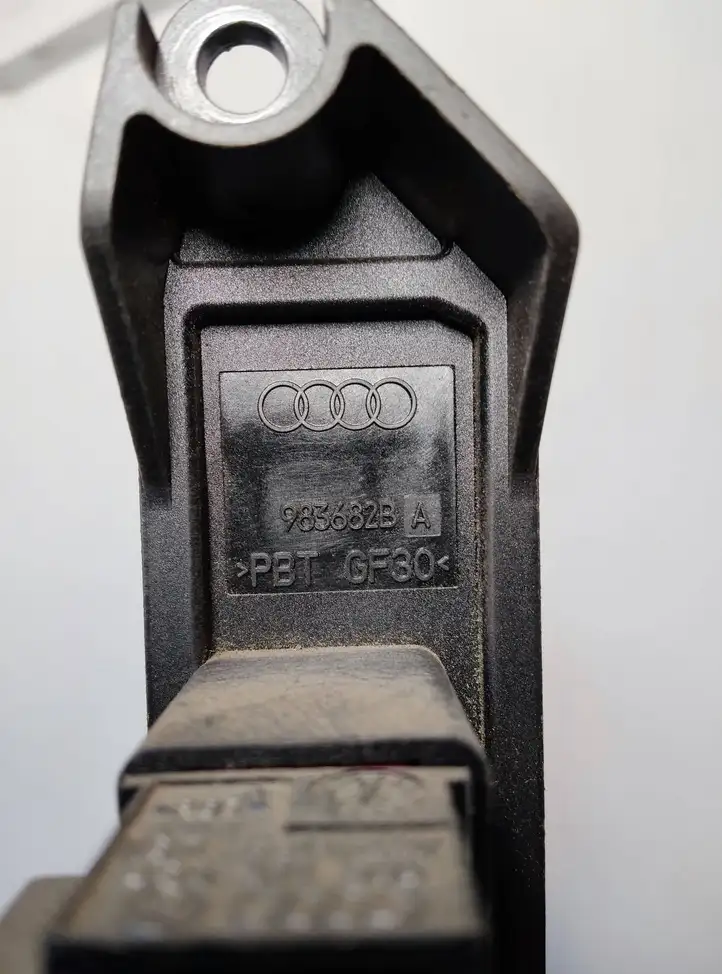 Audi A4 S4 B7 8E 8H (2004 - 2009) 8E1819011 Электрический отопитель салона — фото 3