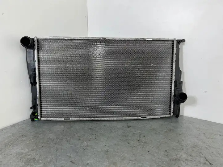 BMW 1 E82 E88 (2007 - 2014) 781029101 Радиатор охлаждающей жидкости двигателя — фото 1