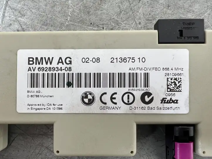 BMW 1 E82 E88 (2007 - 2014) 213675 Усилитель антенны — фото 2