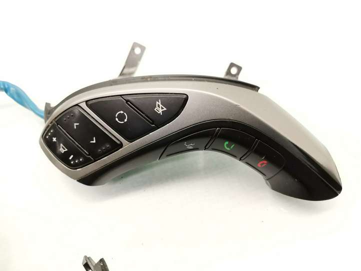 Hyundai i30 (2007 - 2012)  96710-A6750RDR Кнопки рулевого колеса
