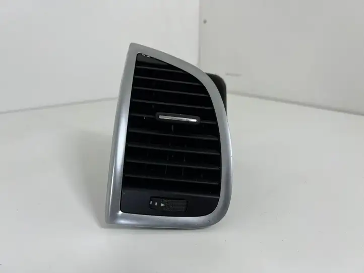Audi Q7 4L (2005 - 2009) 4L0820901S Боковой воздушный дефлектор — фото 1