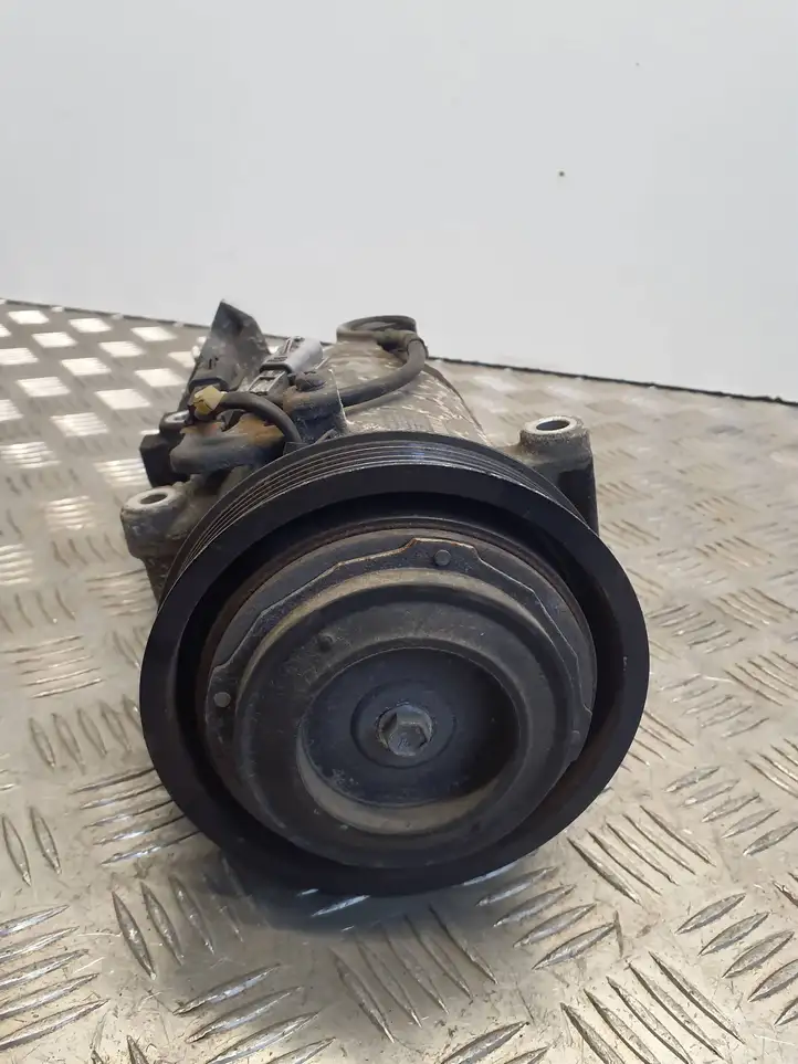 Nissan Qashqai (2013 - 2017) 926004EA0A Компрессор (насос) кондиционера воздуха — фото 2