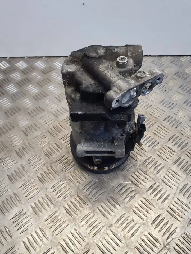 Nissan Qashqai (2013 - 2017) 926004EA0A Компрессор (насос) кондиционера воздуха — фото 7