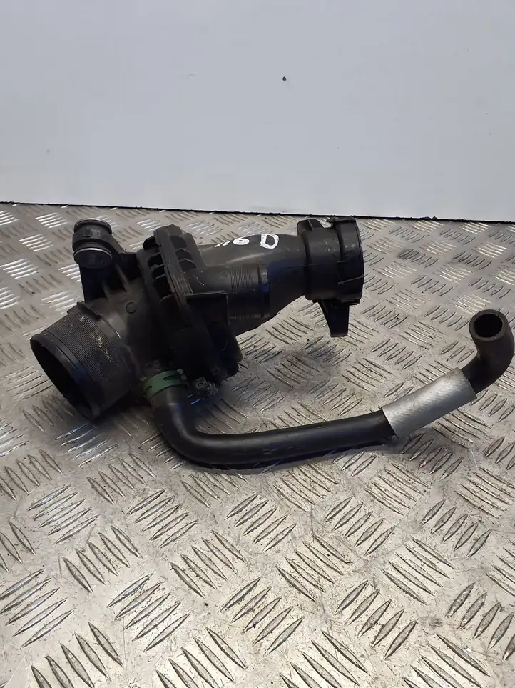 Nissan Qashqai (2013 - 2017) 165761844R Детали воздухозаборника — фото 1