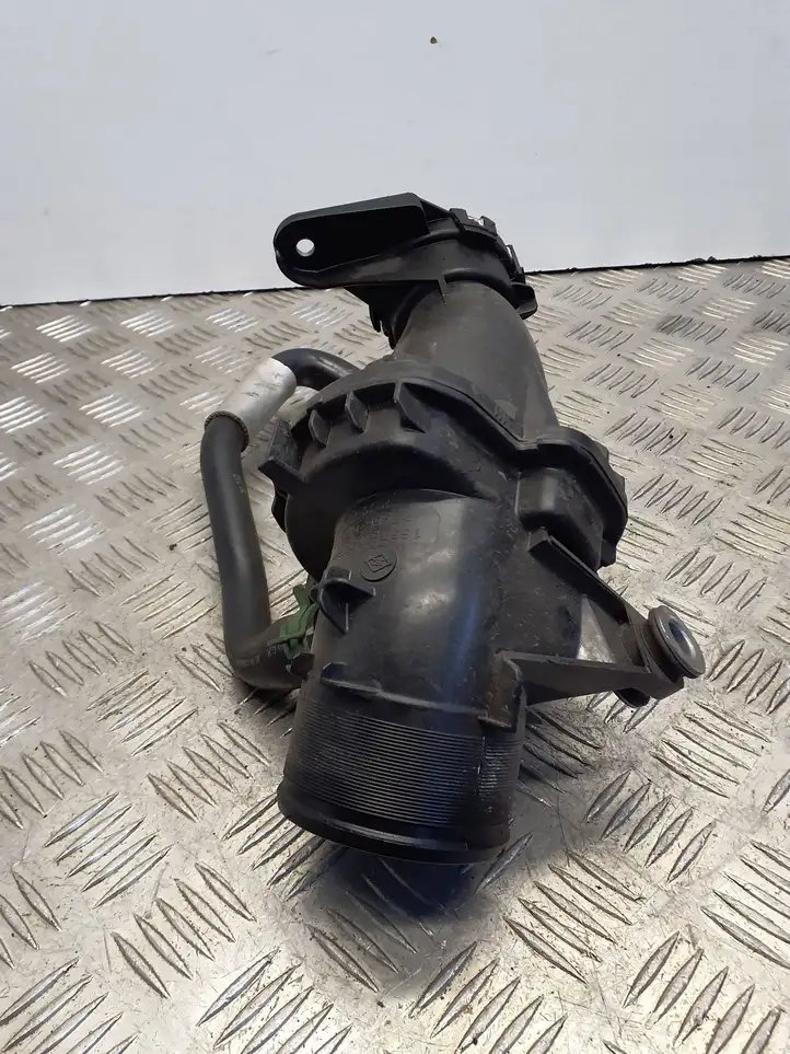 Nissan Qashqai (2013 - 2017) 165761844R Детали воздухозаборника — фото 5