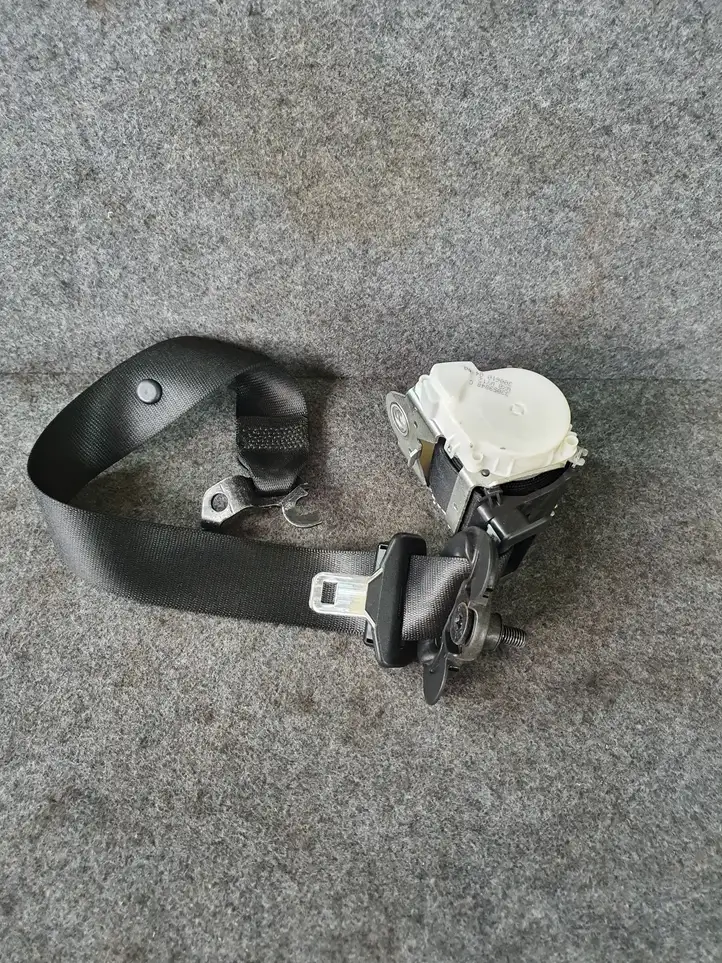 BMW 3 E90 E91 (2005 - 2012) 33059848 Передний ремень безопасности — фото 1