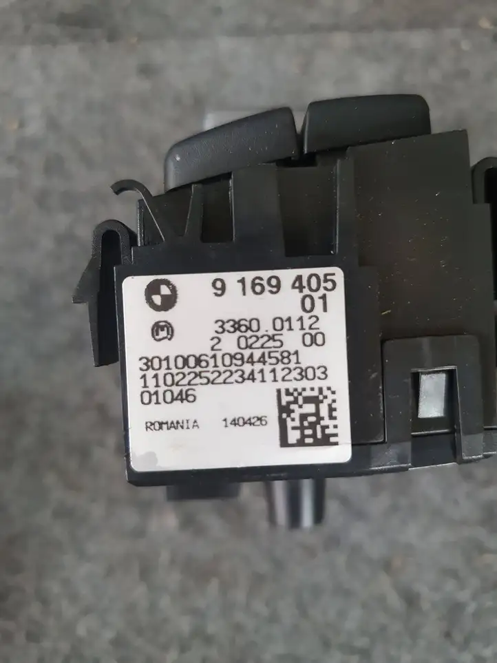 BMW 3 E90 E91 (2005 - 2012) 9169405 Включатель фонарей — фото 2