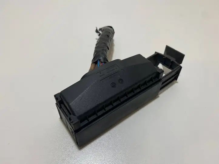 BMW 3 E90 E91 (2005 - 2012) 6931915 Прочая электропроводка — фото 1