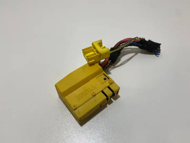 BMW 3 E90 E91 (2005 - 2012) 6954588 Прочая электропроводка — фото 1