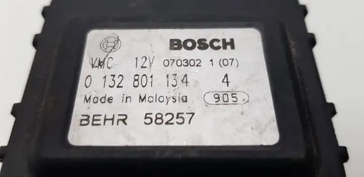 Opel Astra G (1998 - 2004) 0132801134 Двигатель задвижки потока воздуха — фото 4