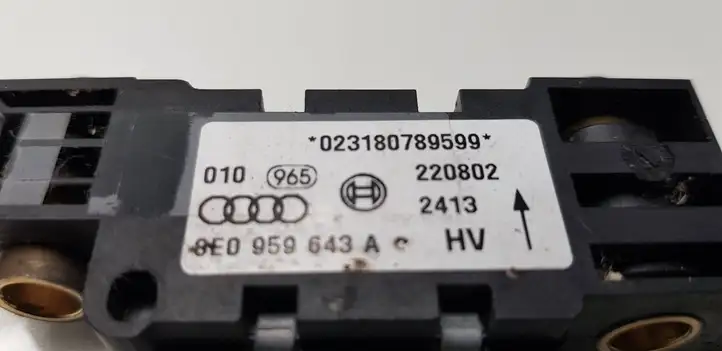 Audi A6 S6 C5 4B (2001 - 2004) 8E0959643A Датчик удара SRS — фото 4