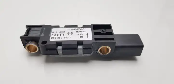 Audi A6 S6 C5 4B (2001 - 2004) 8E0959643A Датчик удара SRS — фото 1