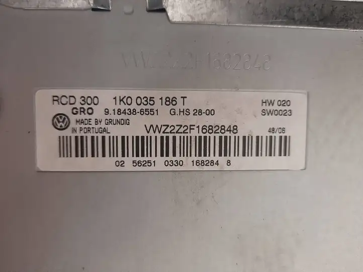 Volkswagen PASSAT B6 (2005 - 2010) 1K0035186T Магнитола / мультимедийная система — фото 2