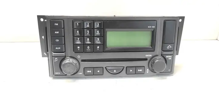 Land Rover Discovery 3 - LR3 (2004 - 2009) VUX500490 Магнитола / мультимедийная система — фото 1
