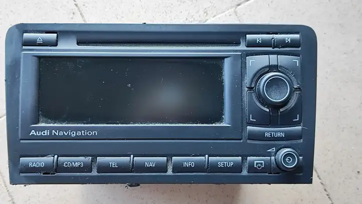Audi A3/S3 8P (2004 - 2008) 8P0035192N Магнитола / мультимедийная система — фото 1
