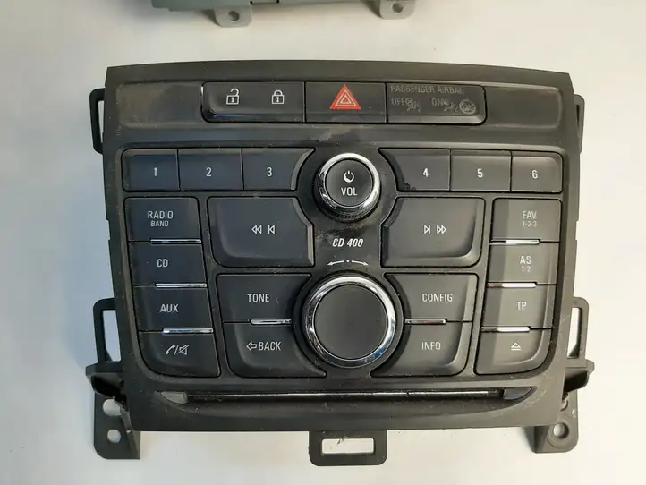 Opel Zafira B (2008 - 2014) 22877394 Магнитола / мультимедийная система — фото 3