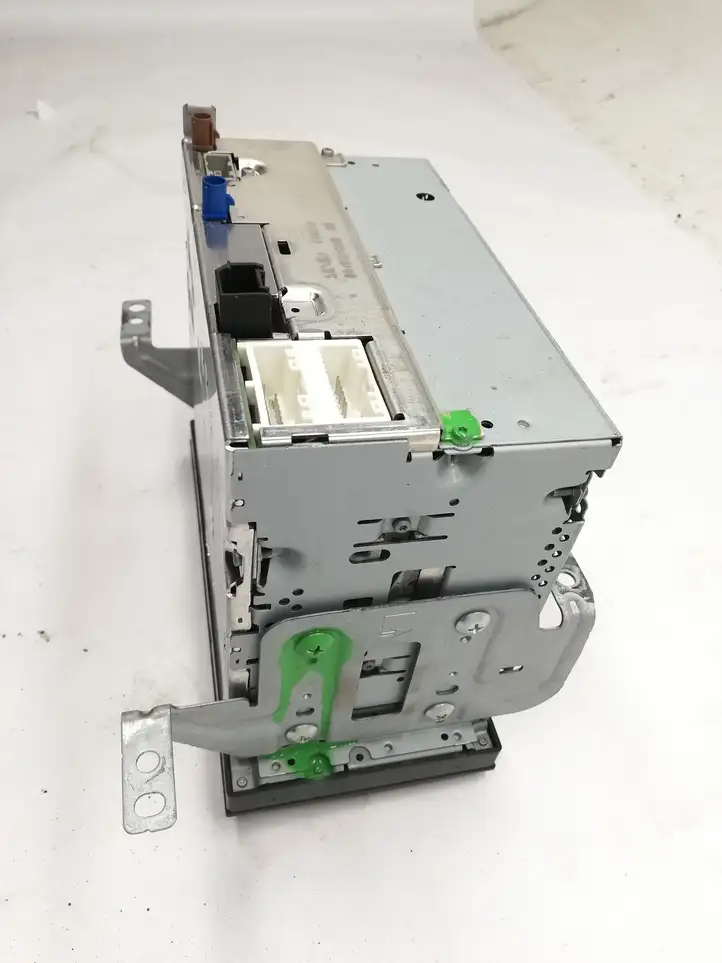 Nissan Juke I F15 (2010 - 2018)  7612033119 Радио/ проигрыватель CD/DVD / навигация