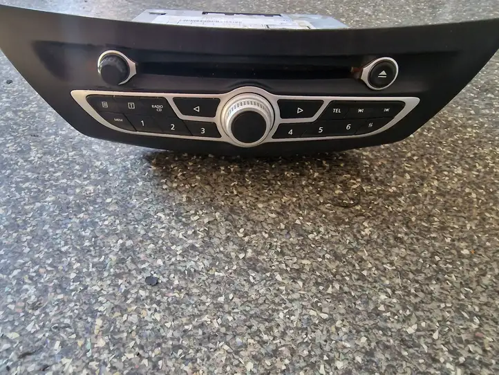 Renault Laguna III (2007 - 2015) 281155676R Магнитола / мультимедийная система — фото 3